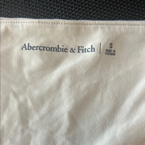Abercrombie & Fitch Shapewear Cream Long Sleeve Top - Picture 2 of 5